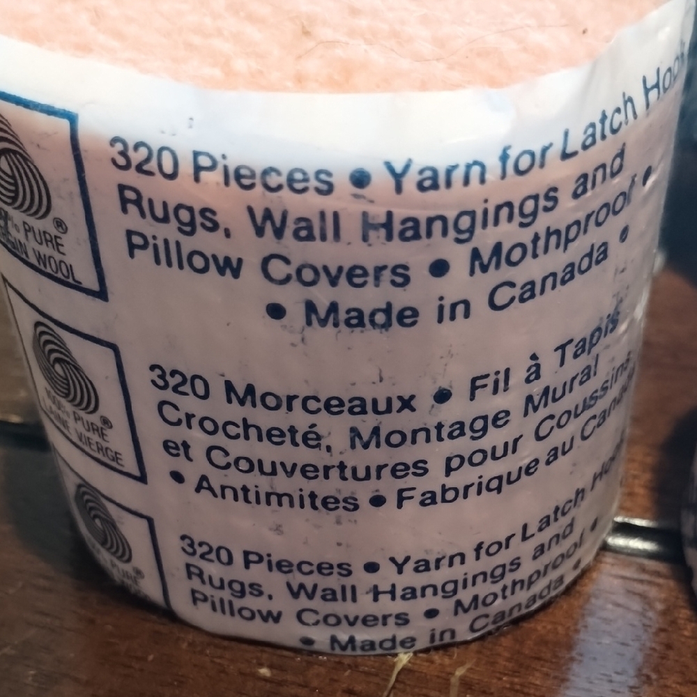 Shillcraft 100% Virgin Wool Yarn Lot Latch Hook Projects, Rugs, Wall Hangings - Picture 4 of 6